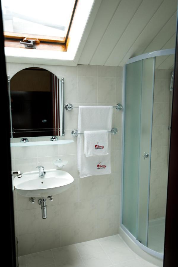 Cherry Apartmani Gornji Milanovac Luaran gambar